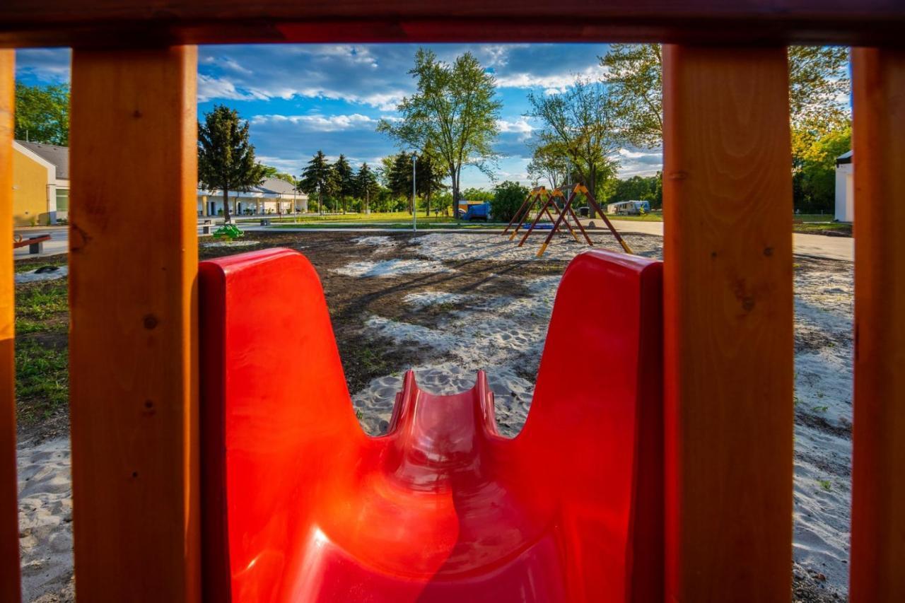 Zsory Liget Camping & Resort Mezőkövesd 外观 照片
